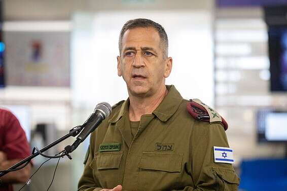 הרמטכ"ל כוכבי. "צעד חשוב וערכי" // צילום: מישל דוט קום
